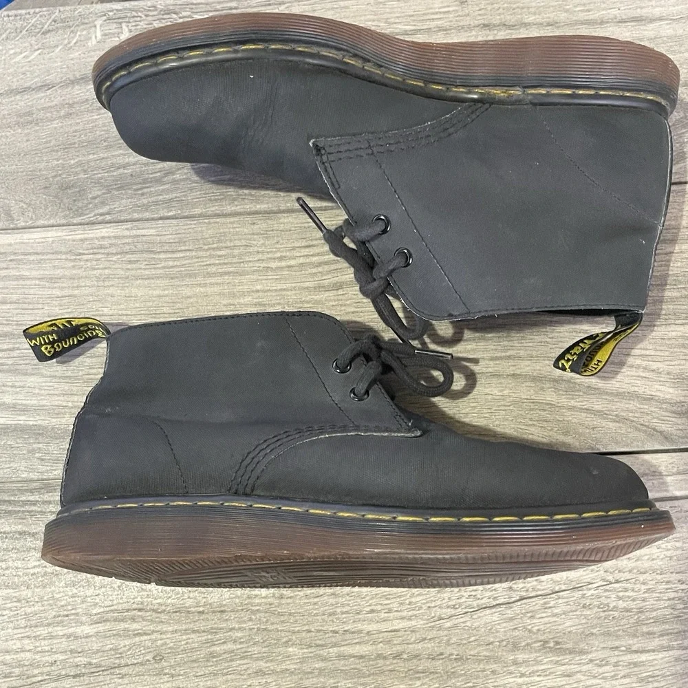 Dr.‎ Martens Manton Boots Men 9 UK 8 Black Leather Chukka Boots Grunge Goth Lace